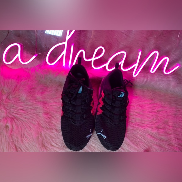 Puma Running Shoes - Picture 2 of 5